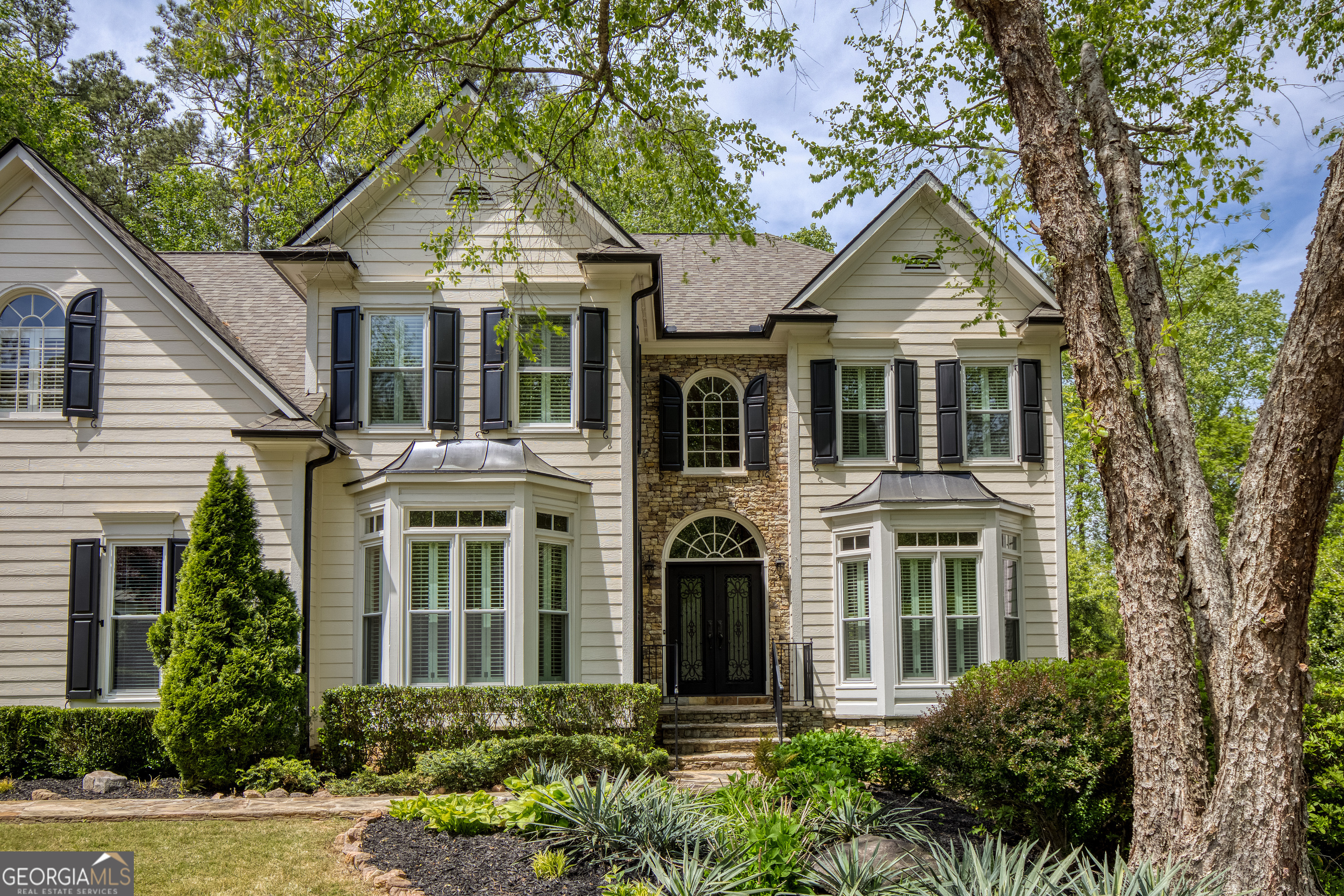 764 Vinings Estates DR SE