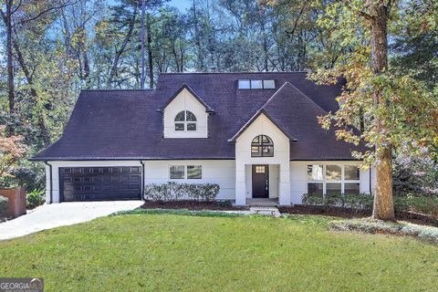 Photo of 1092 Norwich Circle NE, Atlanta, GA 30324 (MLS # 10650834)