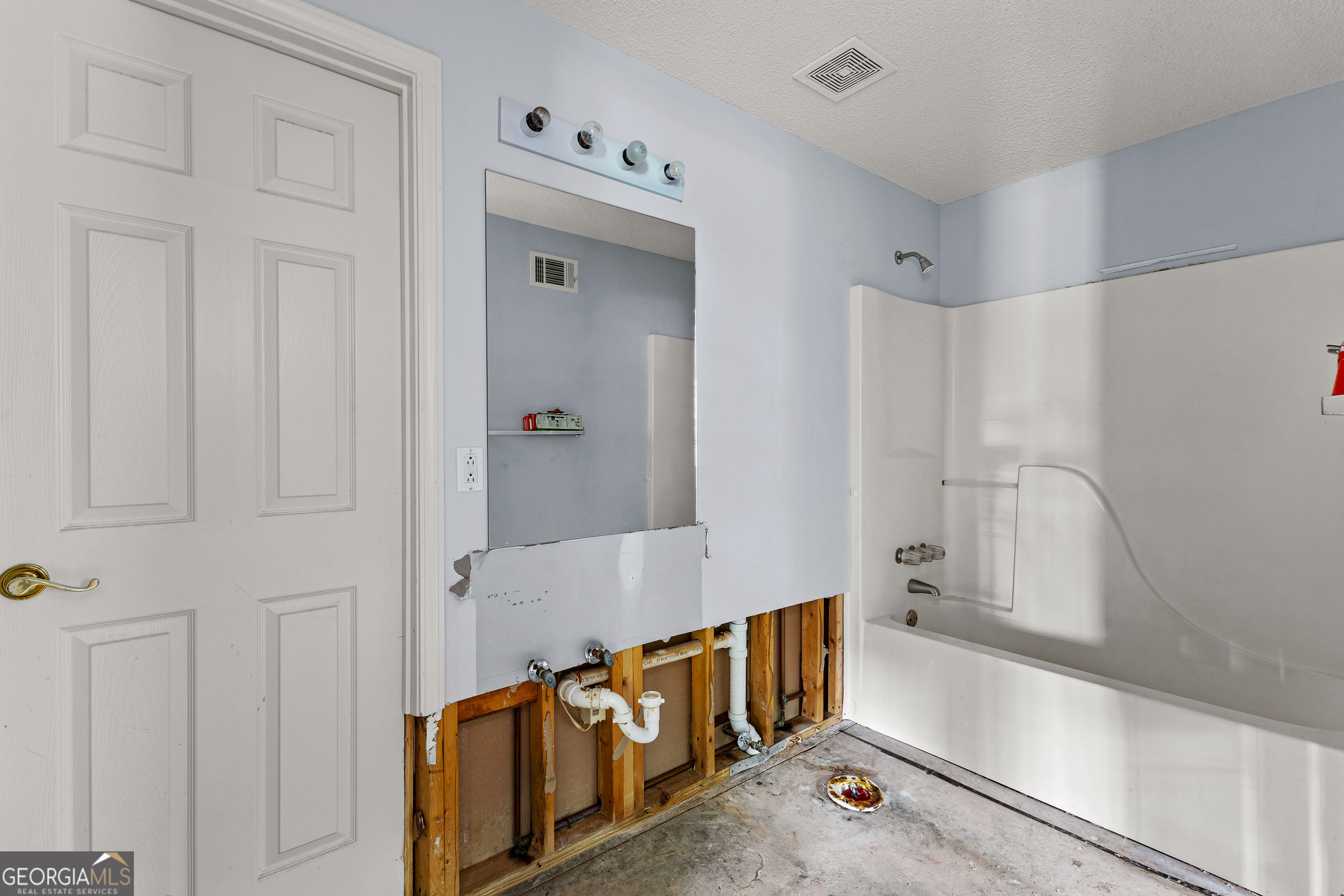 Fayetteville, Georgia 30215, United States, 3 Bedrooms Bedrooms, ,4 BathroomsBathrooms,Residential,Active,177490