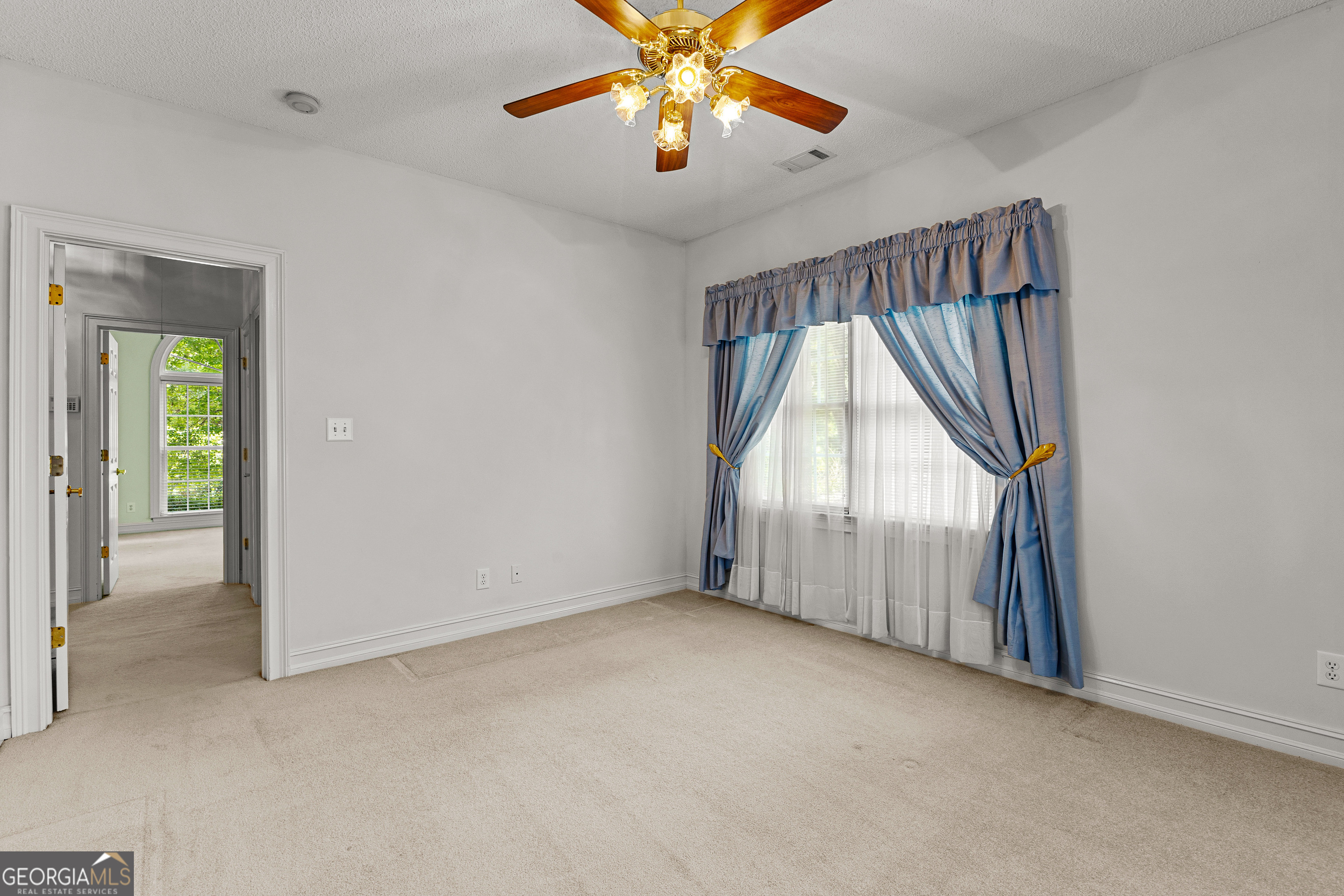 Fayetteville, Georgia 30215, United States, 3 Bedrooms Bedrooms, ,4 BathroomsBathrooms,Residential,Active,177490