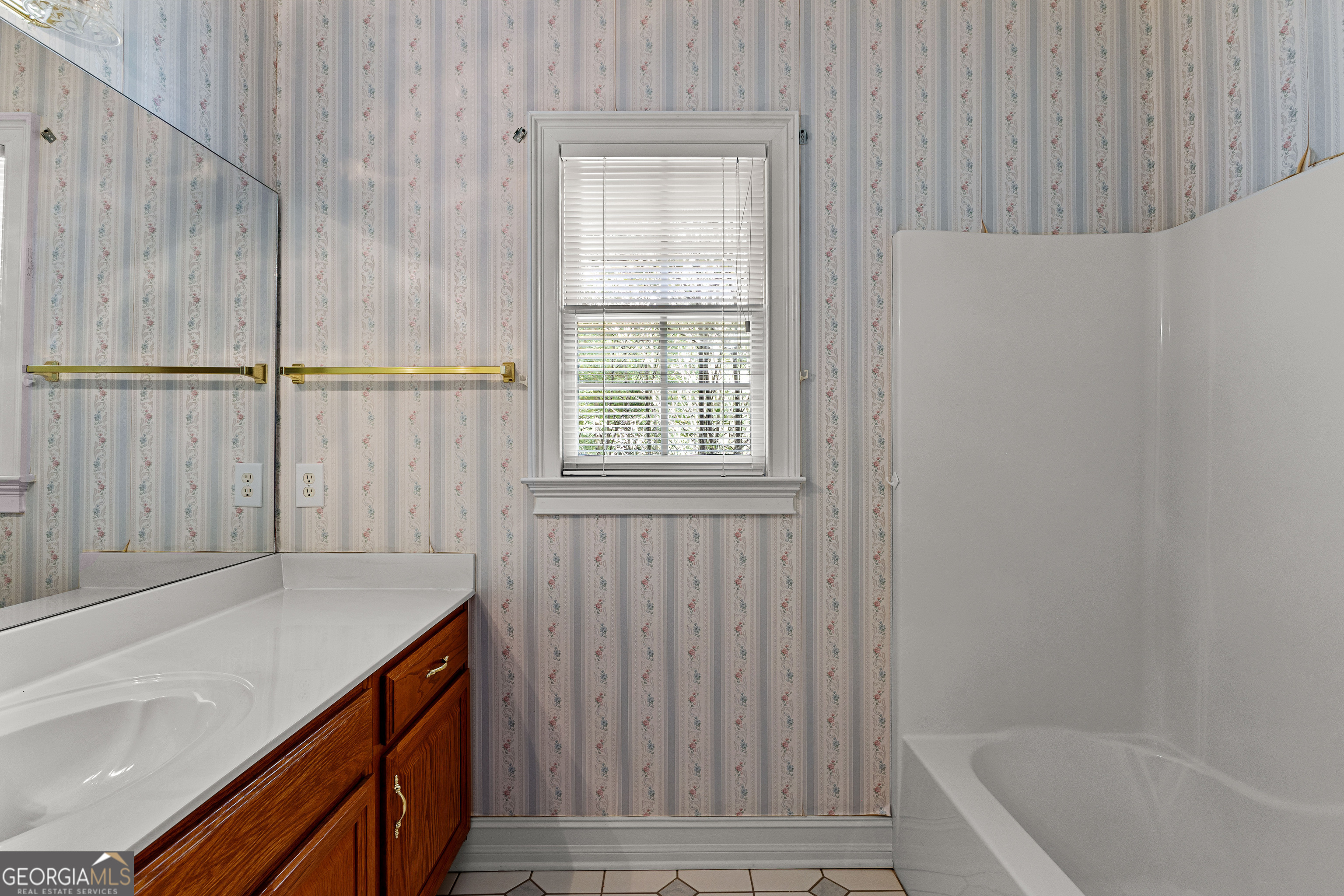 Fayetteville, Georgia 30215, United States, 3 Bedrooms Bedrooms, ,4 BathroomsBathrooms,Residential,Active,177490