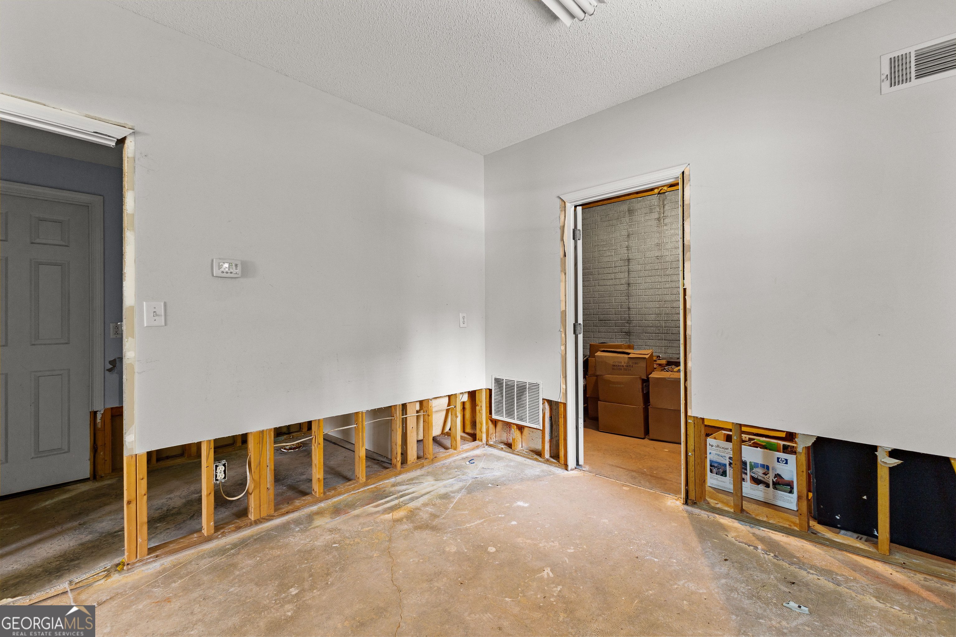 Fayetteville, Georgia 30215, United States, 3 Bedrooms Bedrooms, ,4 BathroomsBathrooms,Residential,Active,177490