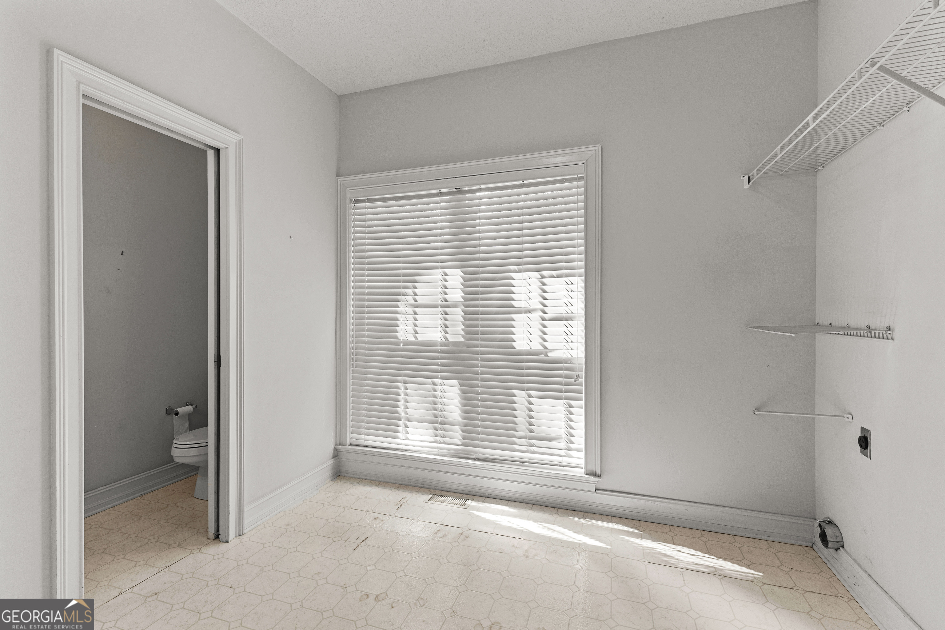 Fayetteville, Georgia 30215, United States, 3 Bedrooms Bedrooms, ,4 BathroomsBathrooms,Residential,Active,177490