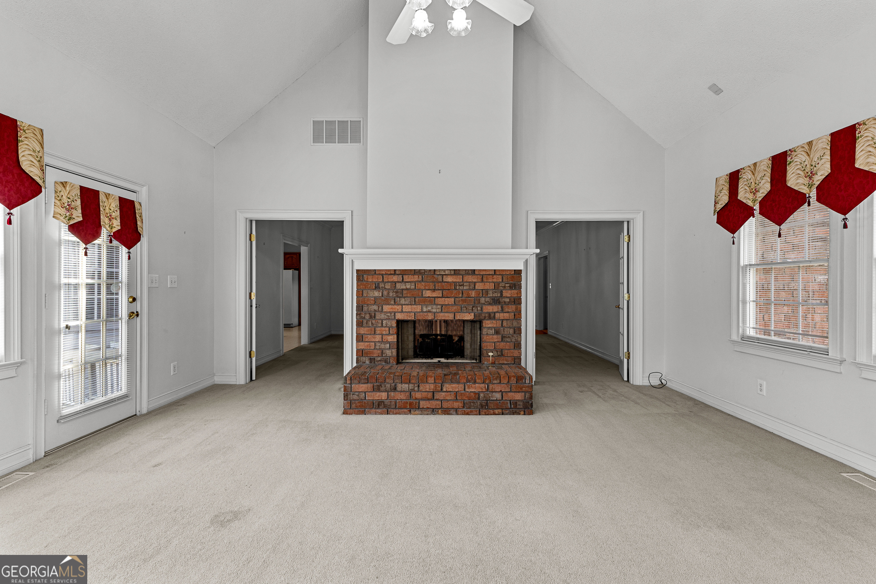 Fayetteville, Georgia 30215, United States, 3 Bedrooms Bedrooms, ,4 BathroomsBathrooms,Residential,Active,177490