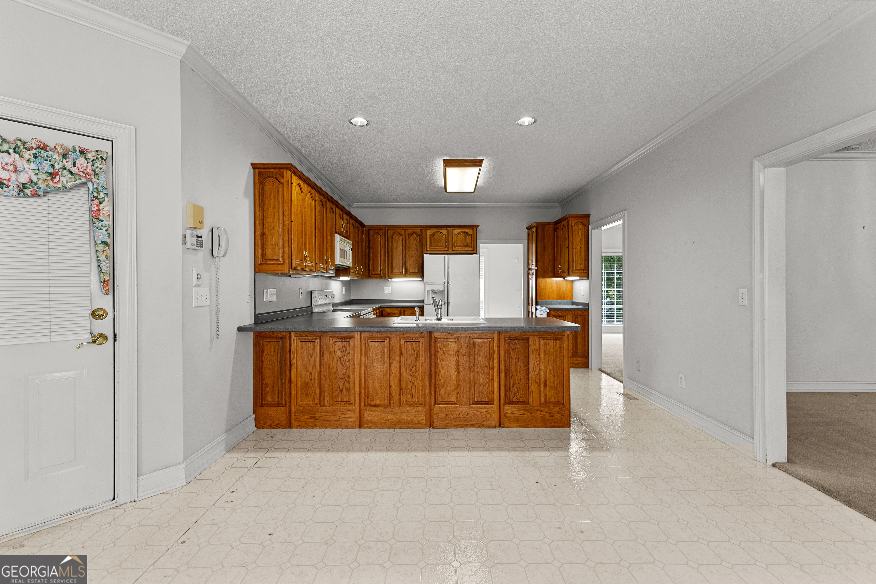 Fayetteville, Georgia 30215, United States, 3 Bedrooms Bedrooms, ,4 BathroomsBathrooms,Residential,Active,177490