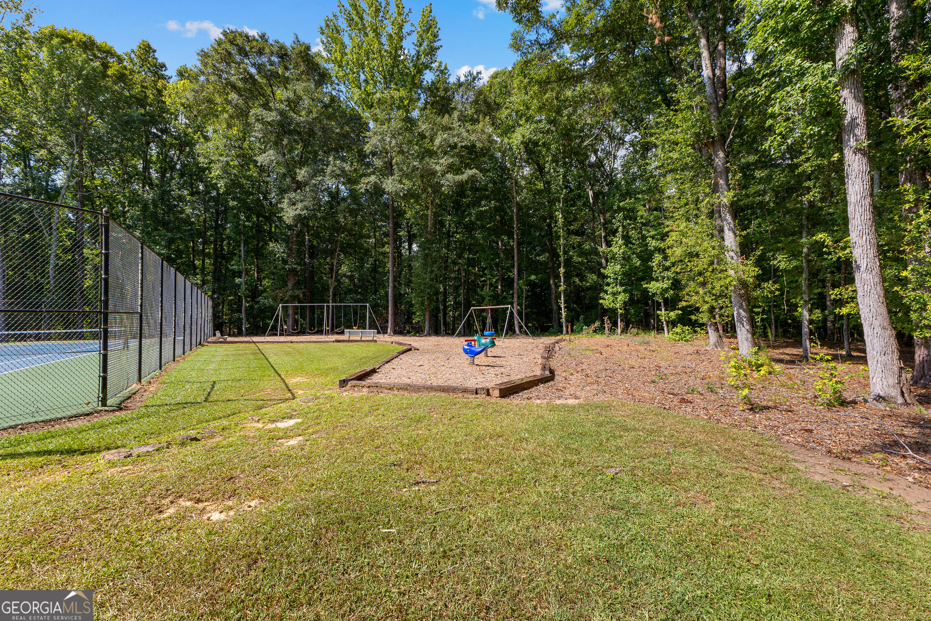 Fayetteville, Georgia 30215, United States, 3 Bedrooms Bedrooms, ,4 BathroomsBathrooms,Residential,Active,177490