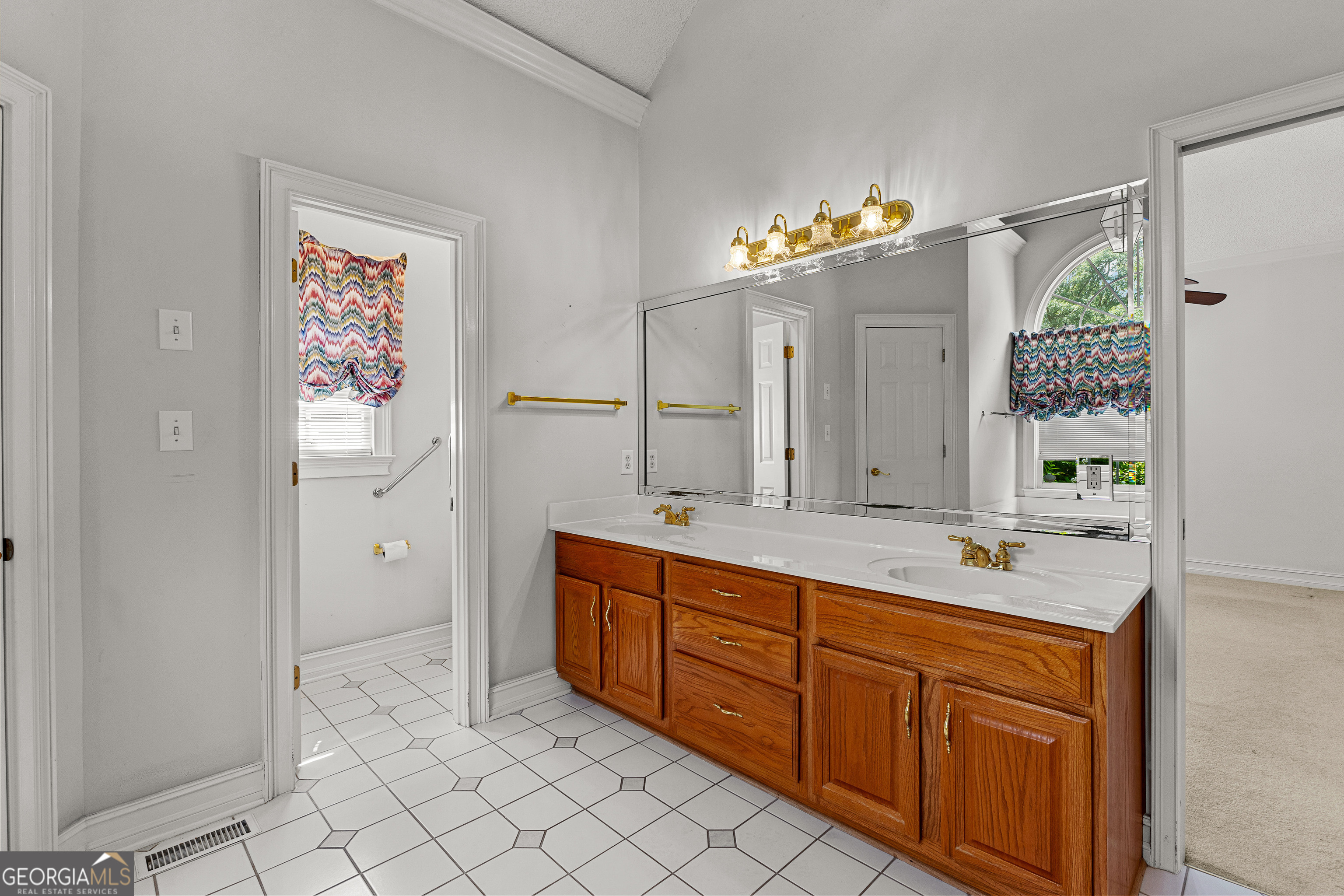 Fayetteville, Georgia 30215, United States, 3 Bedrooms Bedrooms, ,4 BathroomsBathrooms,Residential,Active,177490