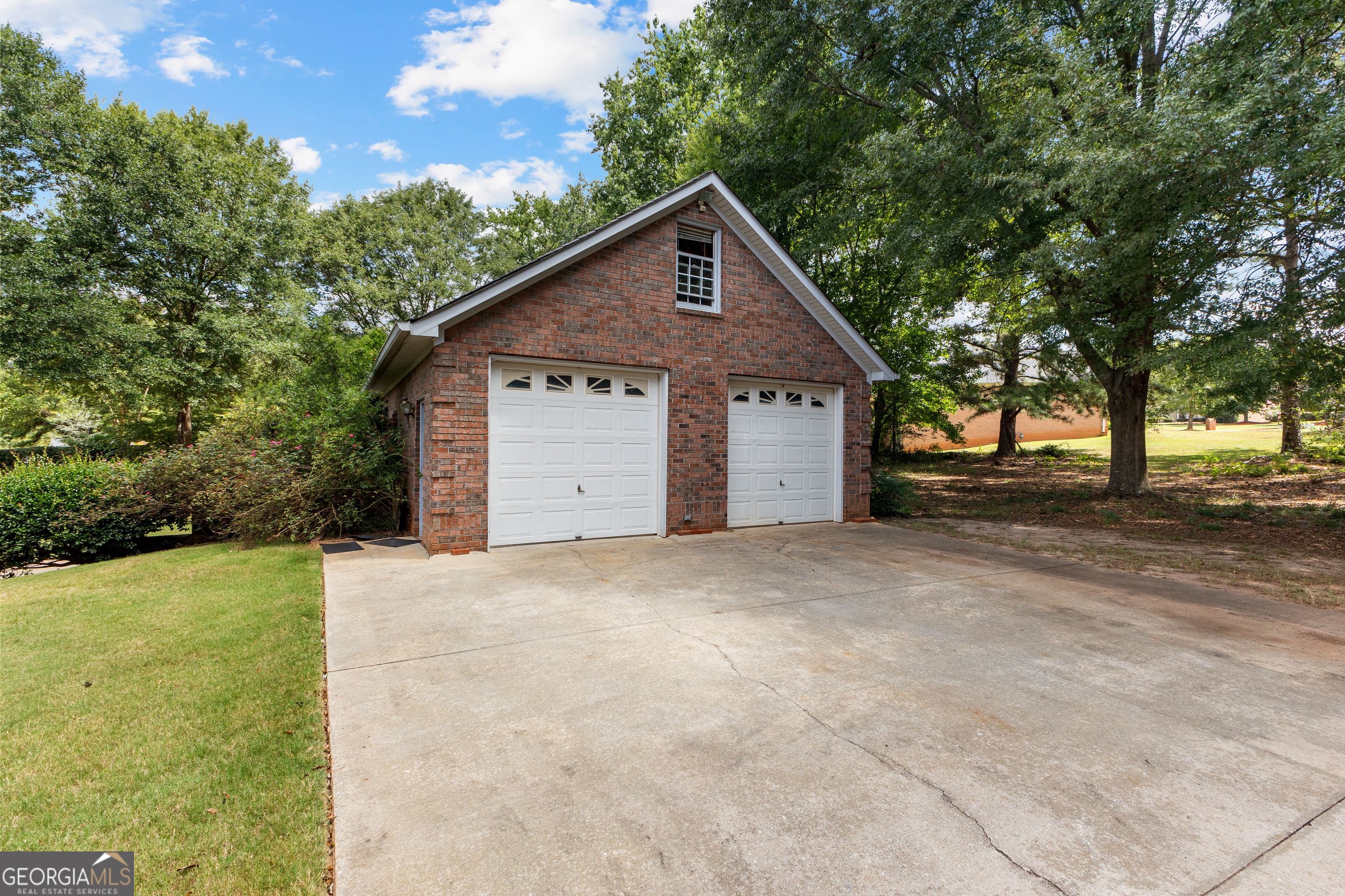 Fayetteville, Georgia 30215, United States, 3 Bedrooms Bedrooms, ,4 BathroomsBathrooms,Residential,Active,177490