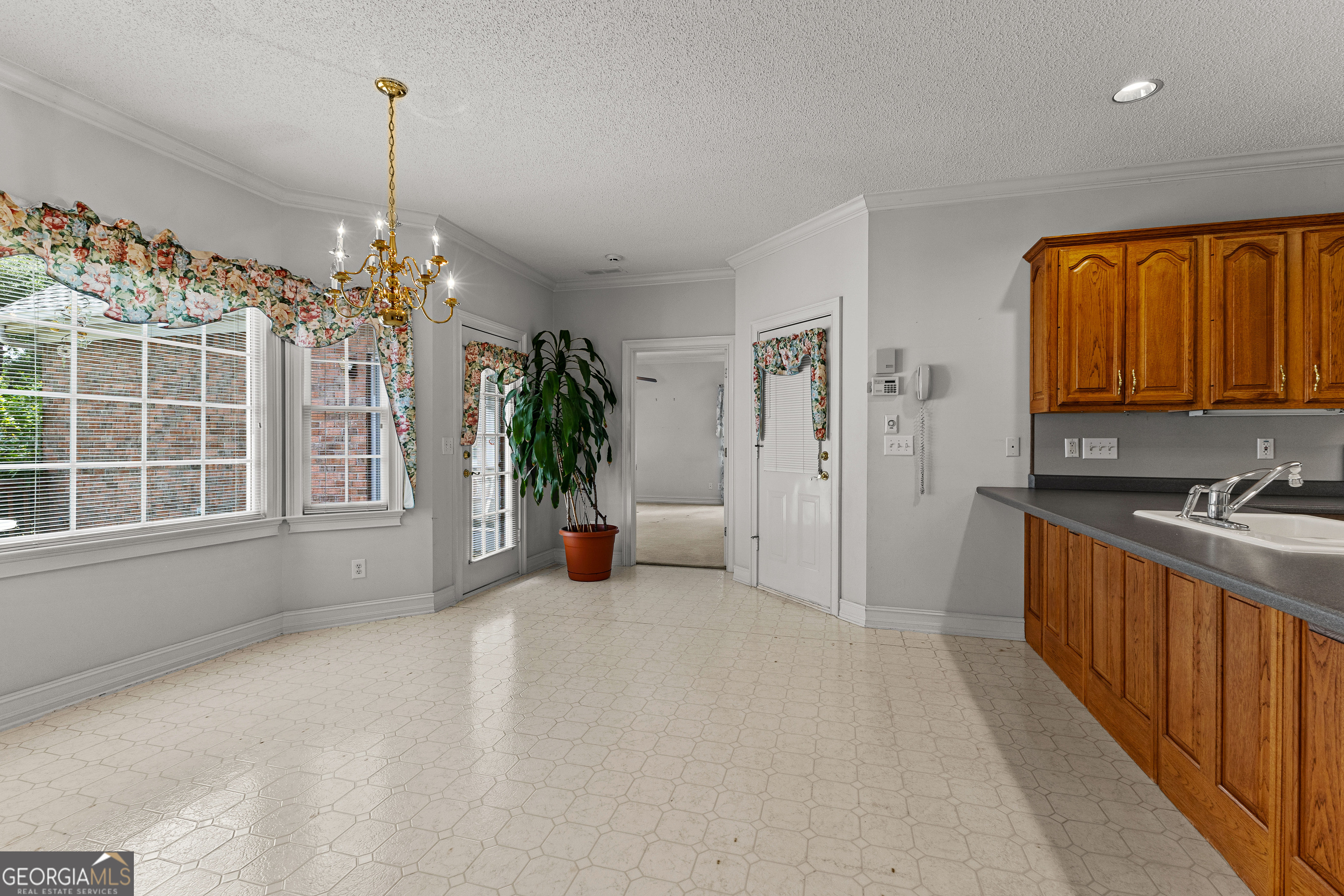 Fayetteville, Georgia 30215, United States, 3 Bedrooms Bedrooms, ,4 BathroomsBathrooms,Residential,Active,177490