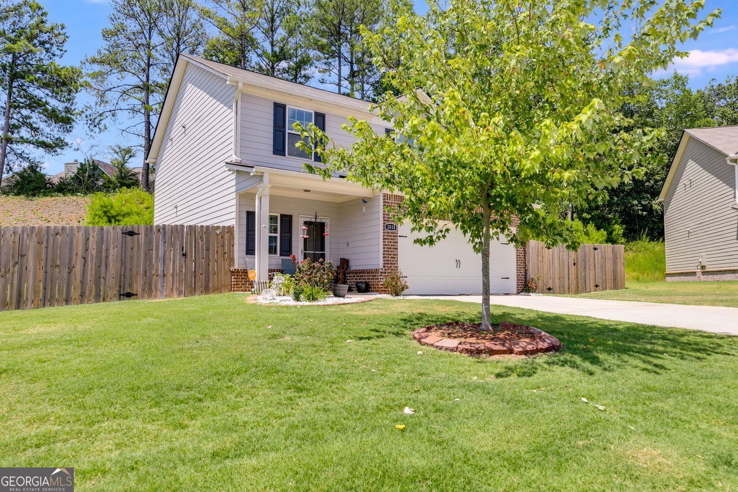 1018 Nandina CT