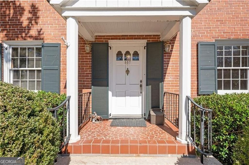 Photo of 357 Winnona Drive, Decatur, GA 30030 (MLS # 10696708)