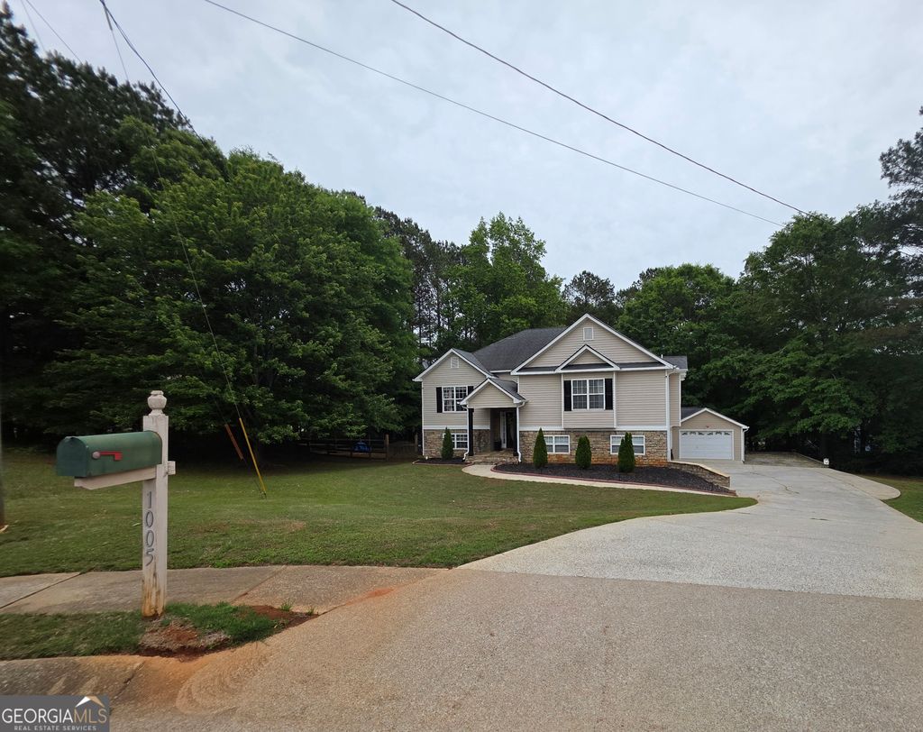 Photo of 1005 Creek Run Place, Temple, GA 30179 (MLS # 10761448)