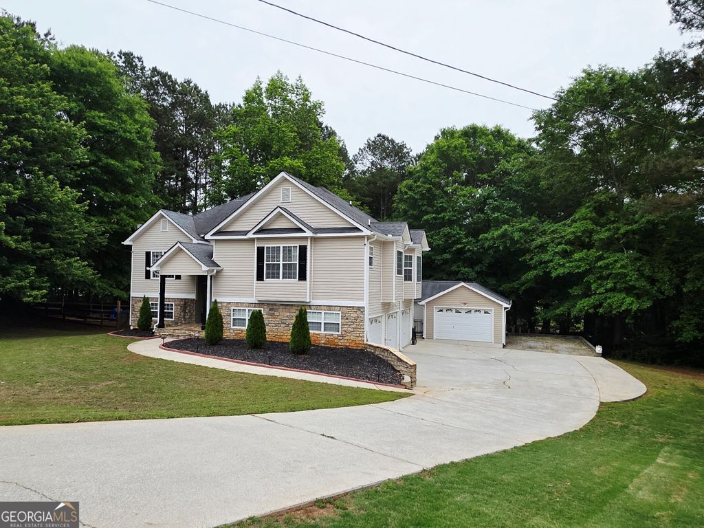Photo of 1005 Creek Run Place, Temple, GA 30179 (MLS # 10761448)