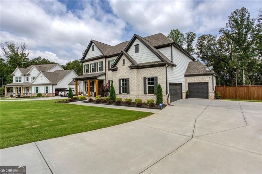 Photo of 1041 Montrose Way, Hoschton, GA 30548 (MLS # 10657581)