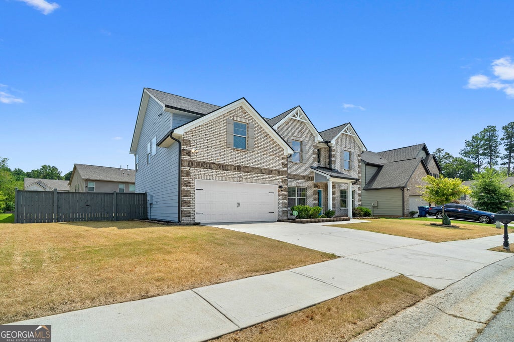 Photo of 5673 Wyncreek Circle SW, Atlanta, GA 30331 (MLS # 10880046)