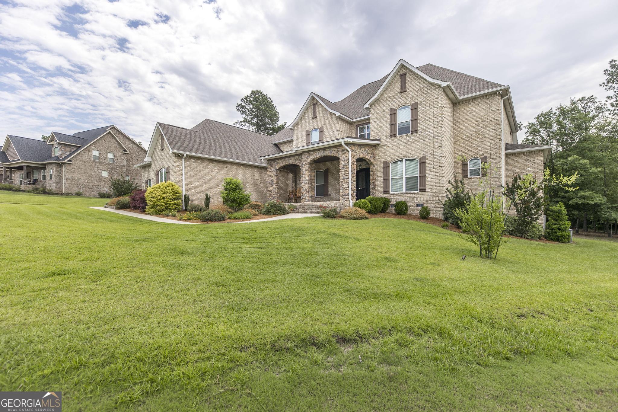 223 Yale CIR