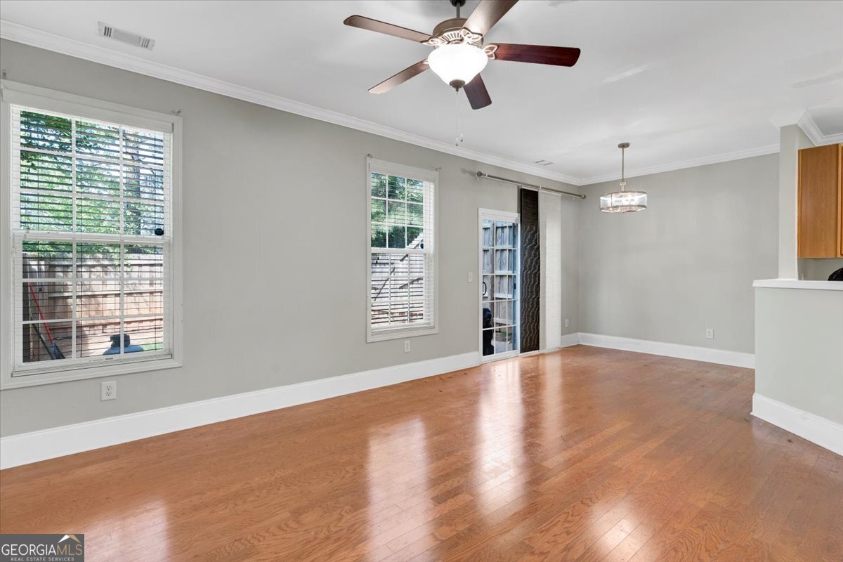 4557 Rainier WAY NW 18