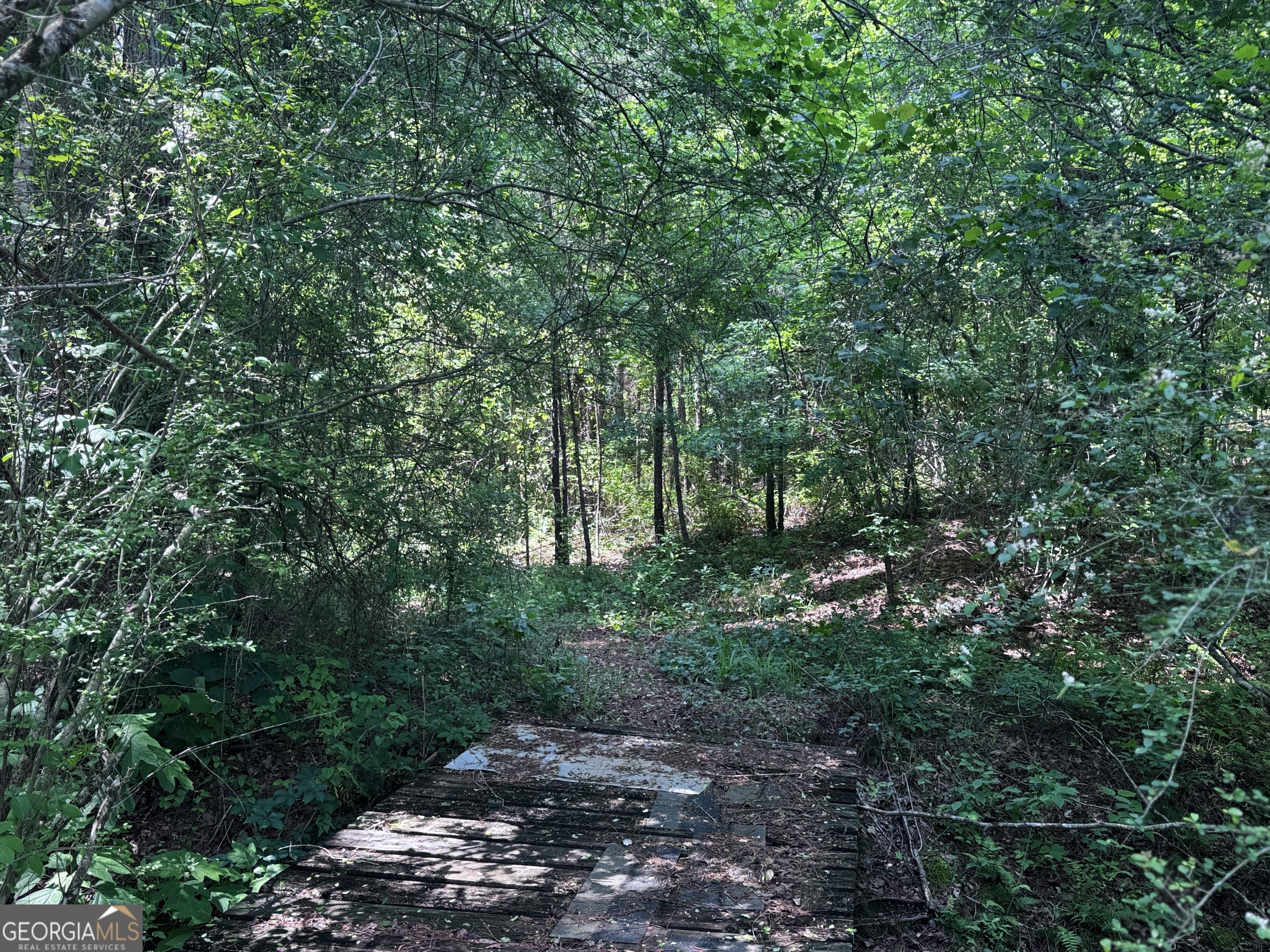 715+/- AC Ridgeway RD