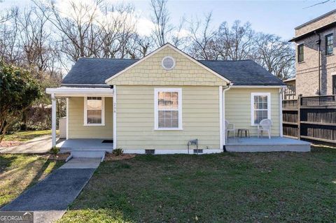 Photo of 238 Crescent Circle SW, Marietta, GA 30064 (MLS # 10674054)