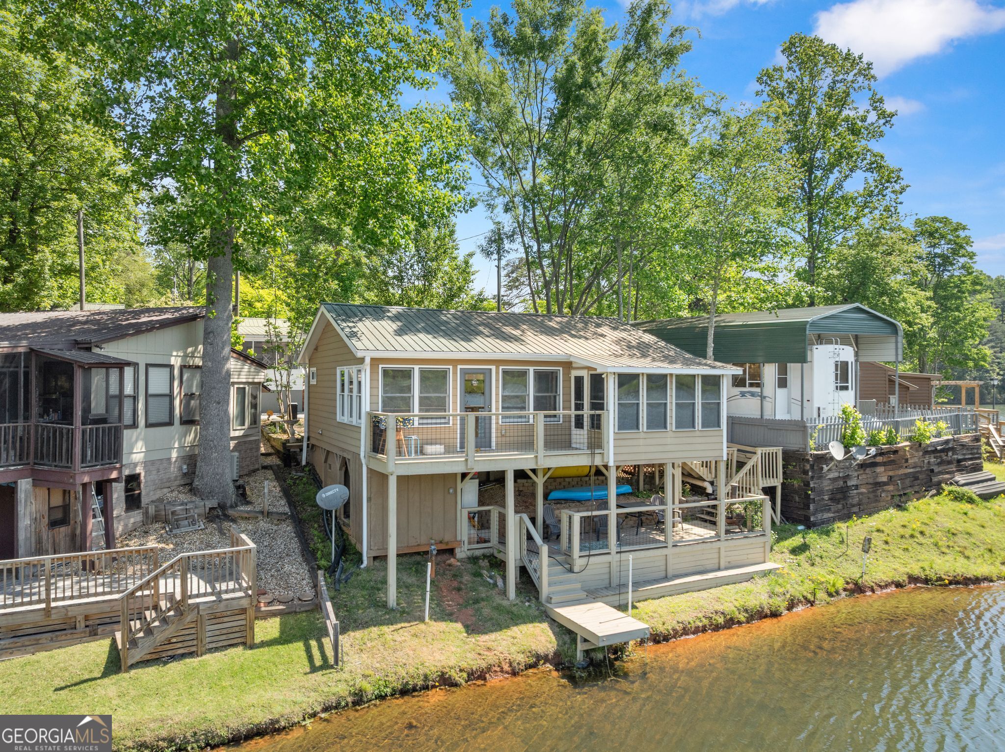 1035 Mountain Shadows DR