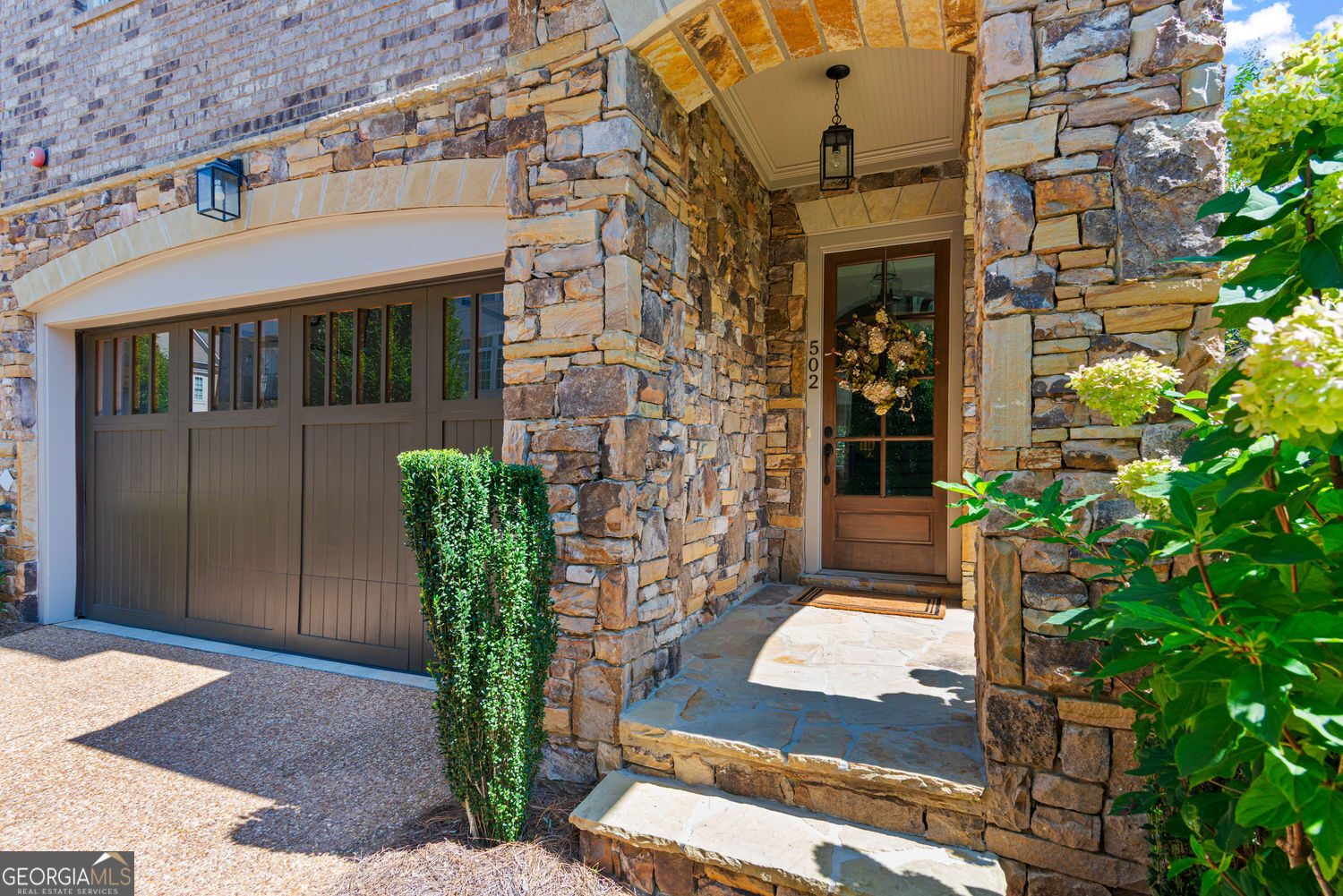 502 Abbington River LN
