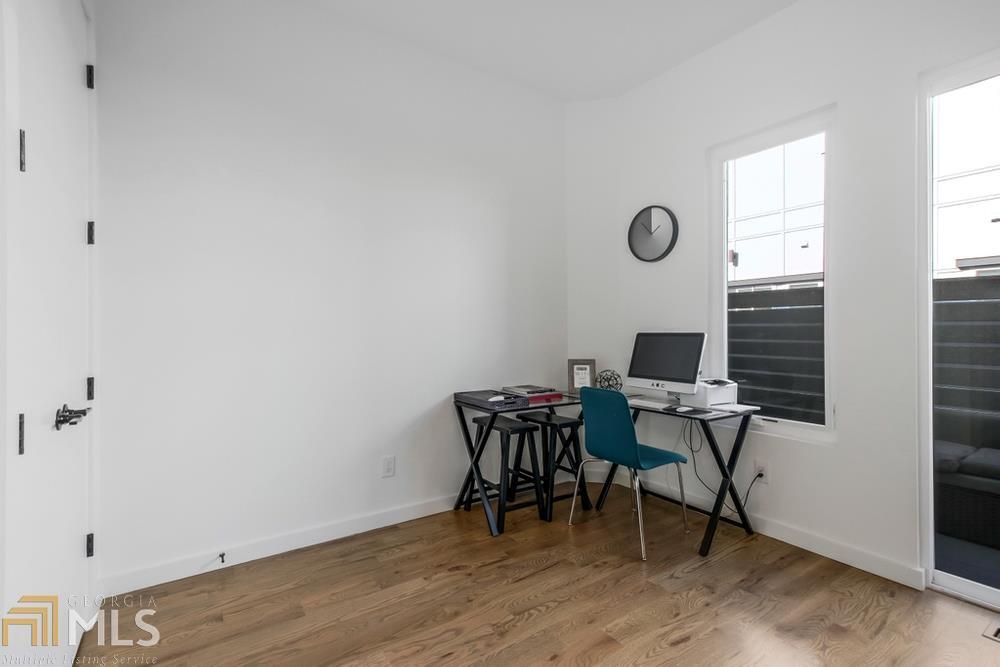 1463 La France - Residential