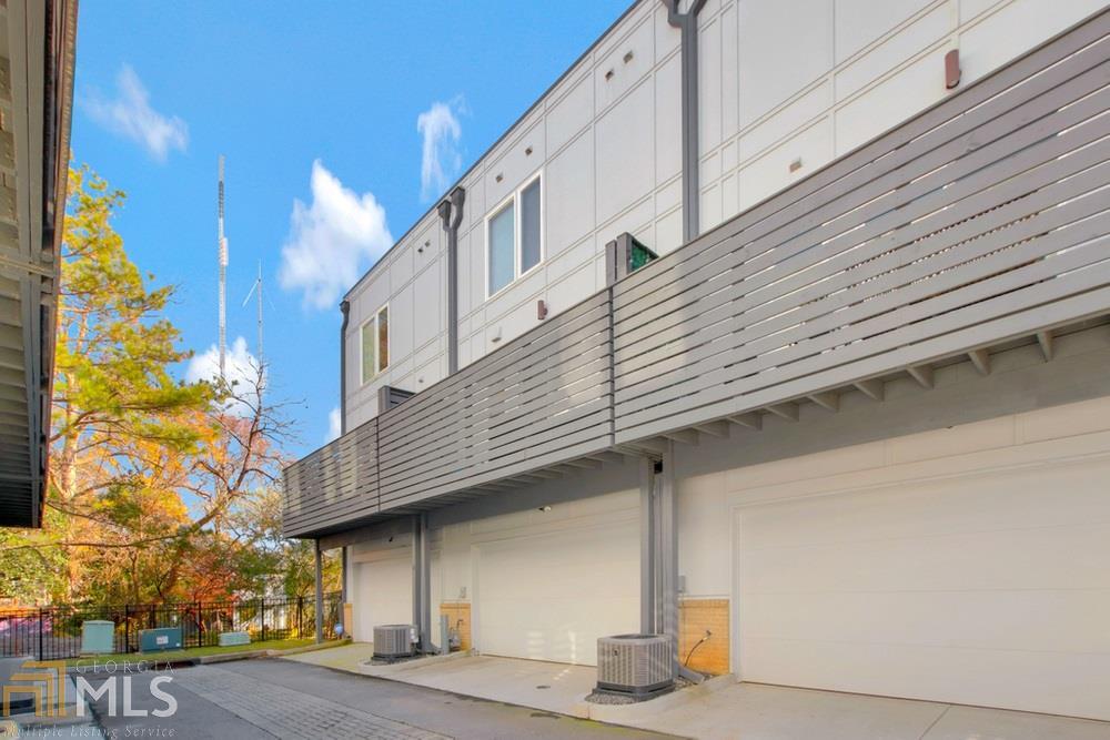 1463 La France - Residential