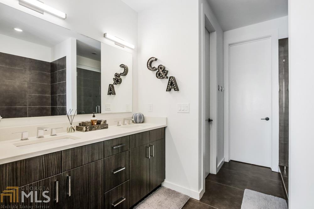 1463 La France - Residential