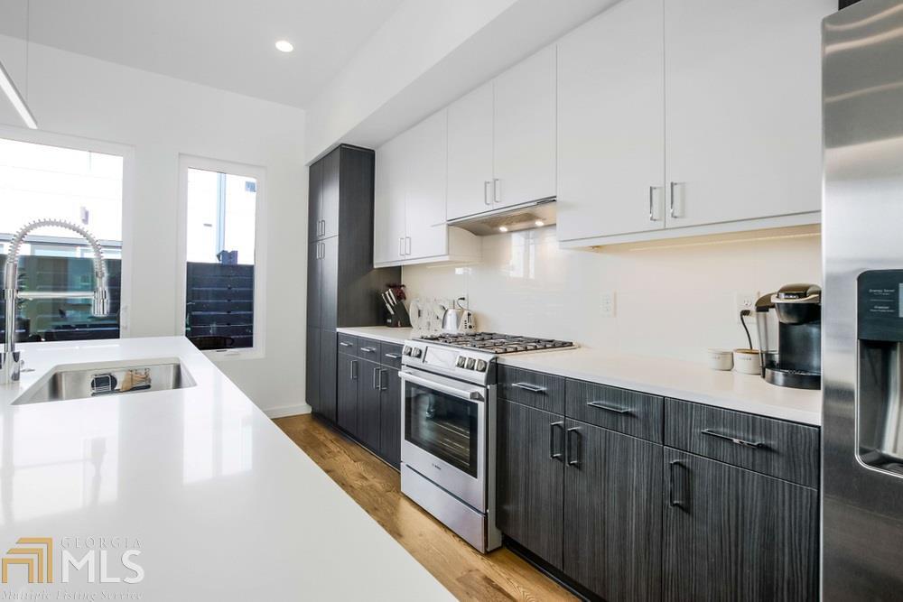 1463 La France - Residential