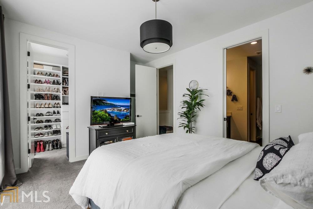 1463 La France - Residential