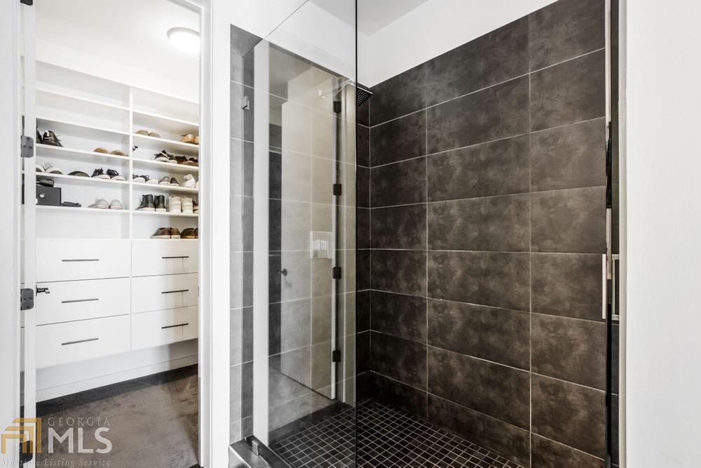 1463 La France - Residential