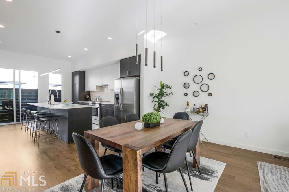 1463 La France - Residential