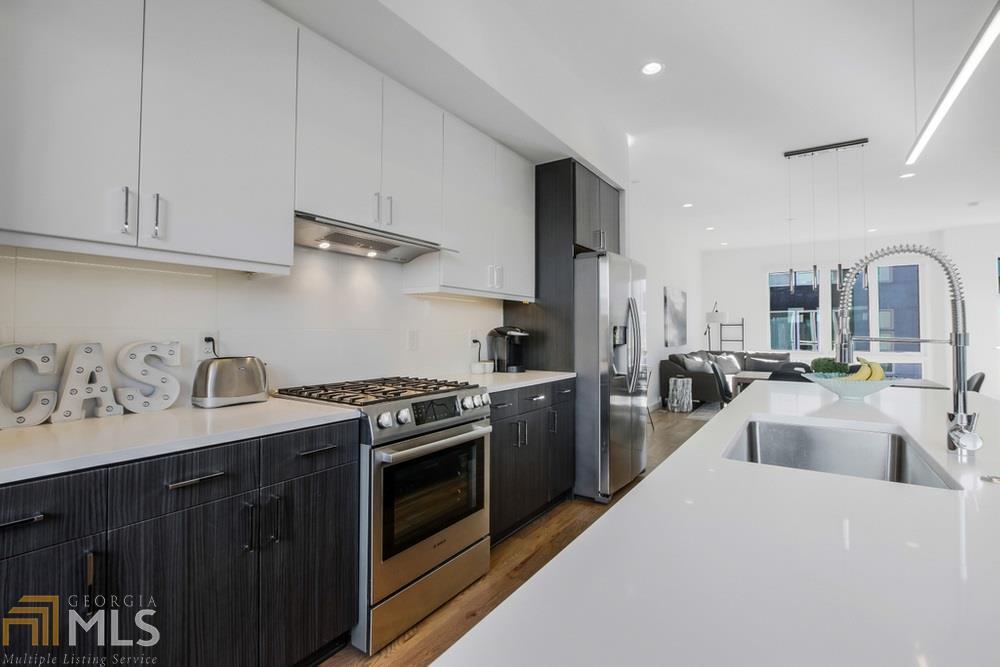 1463 La France - Residential