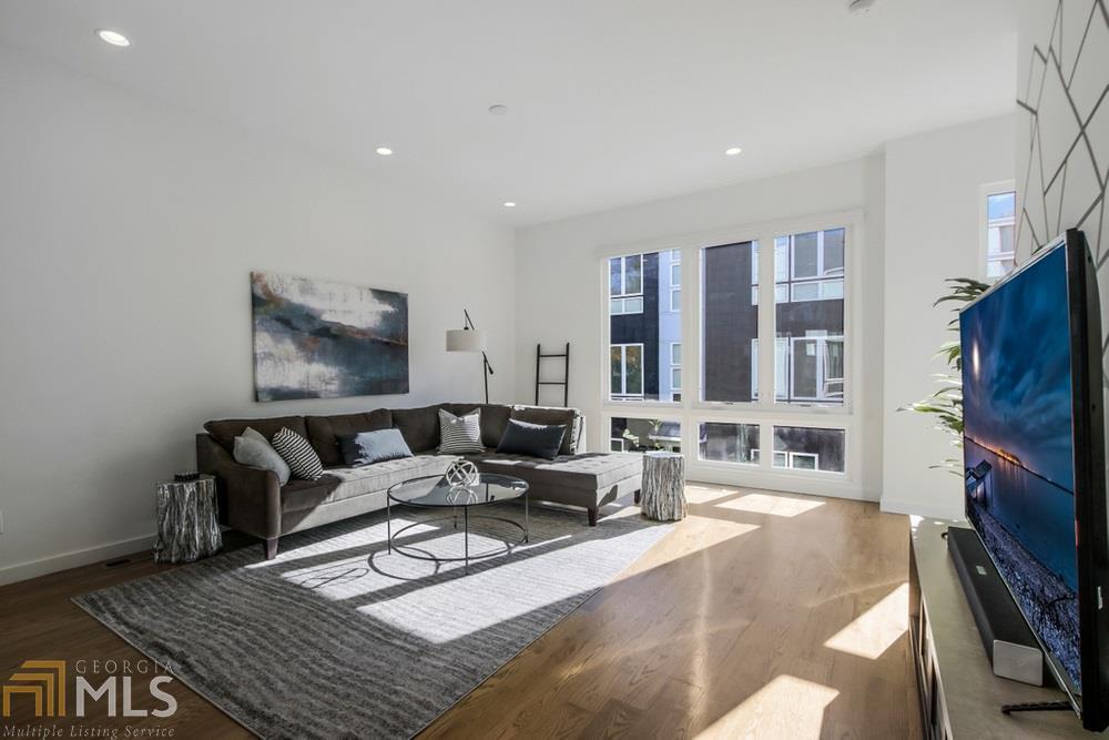 1463 La France - Residential