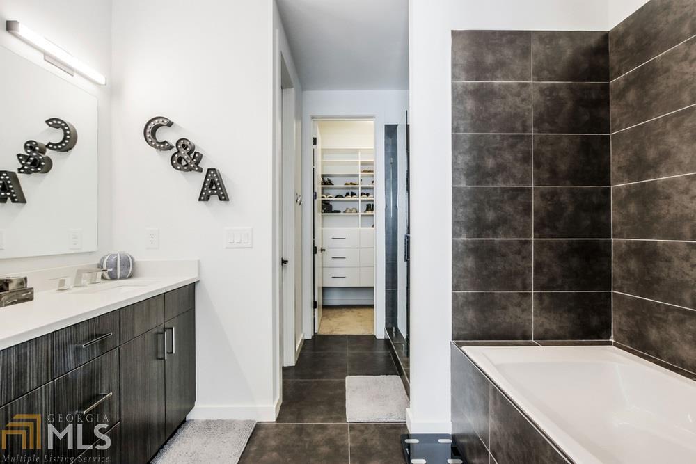1463 La France - Residential