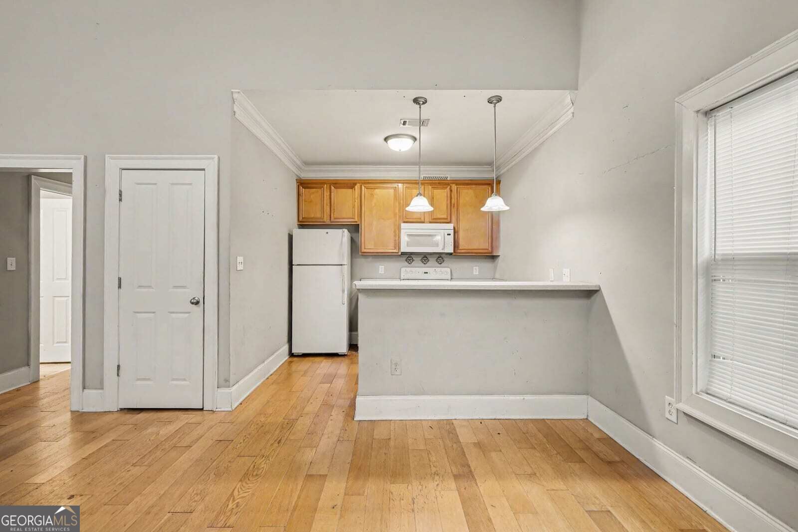 103 East Paces DR