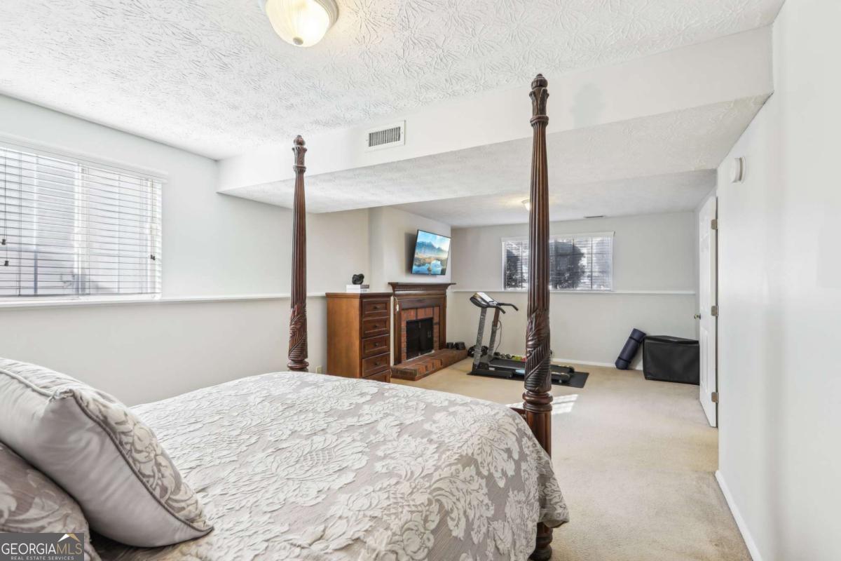 Willow Run - Residential