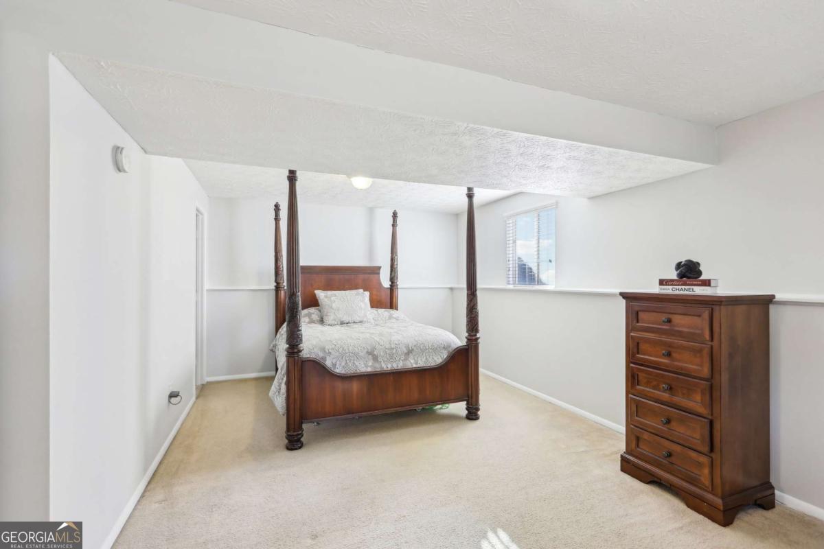 Willow Run - Residential