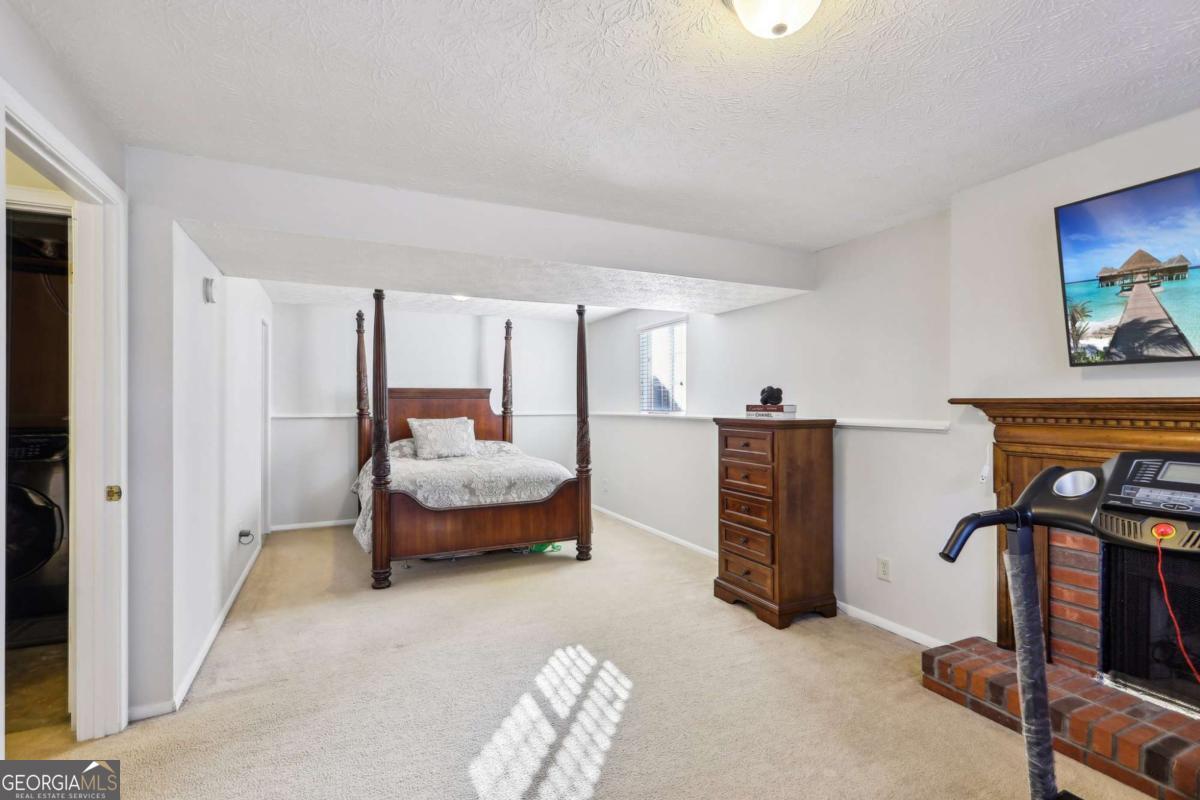 Willow Run - Residential