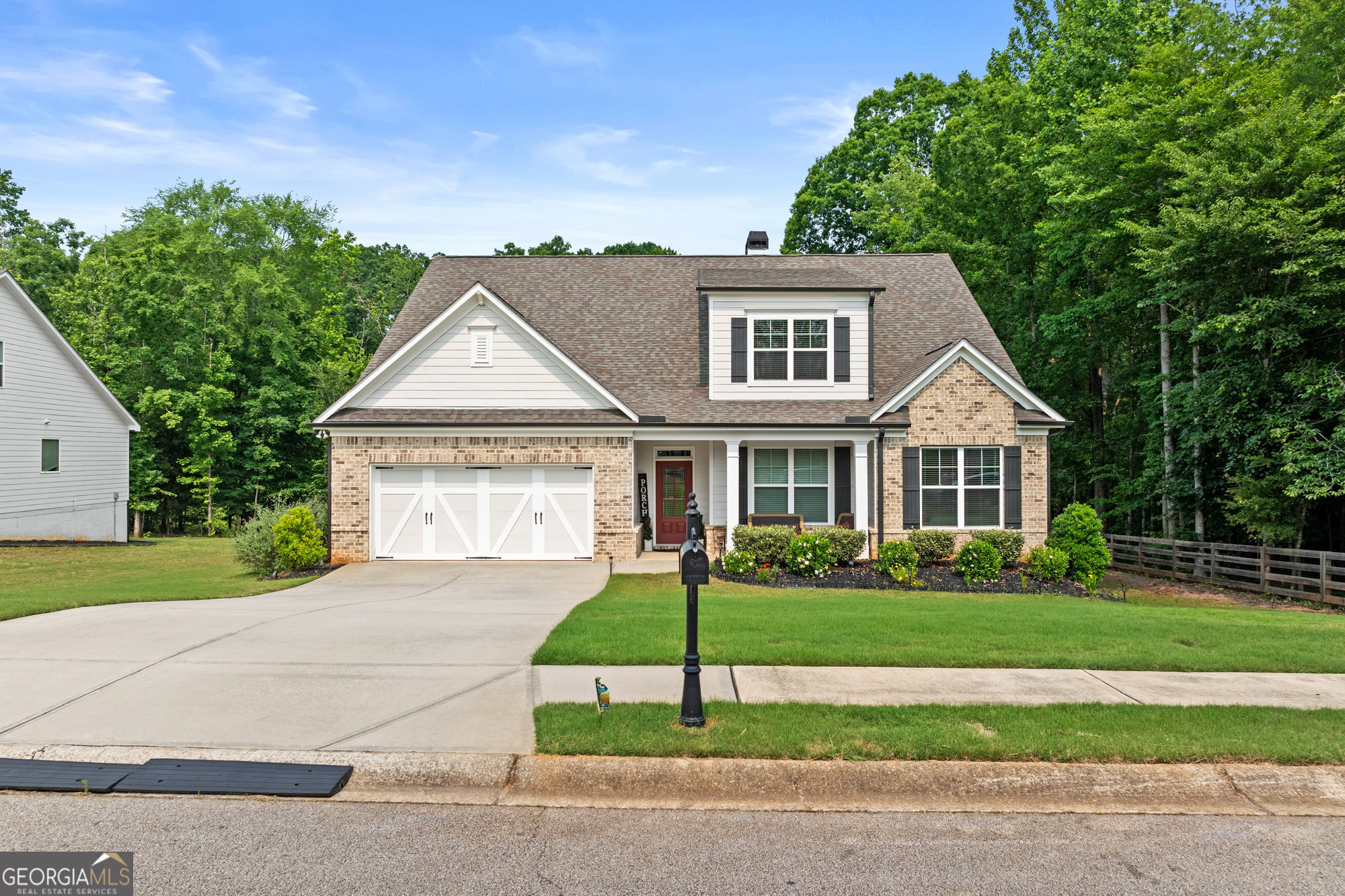 5116 Chastain WAY