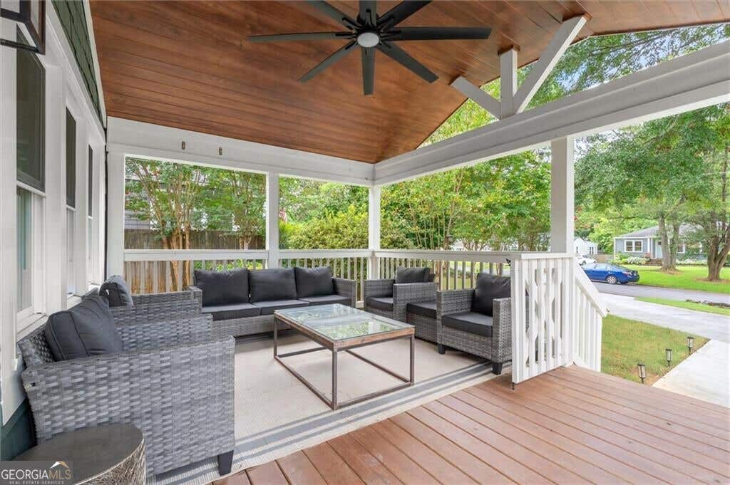 Photo of 1077 Vista Trail NE, Atlanta, GA 30324 (MLS # 10820538)