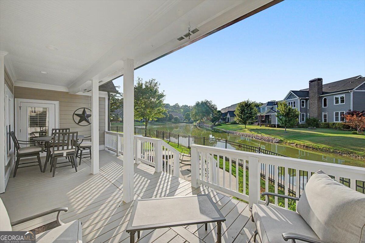 38 Grove Park CIR