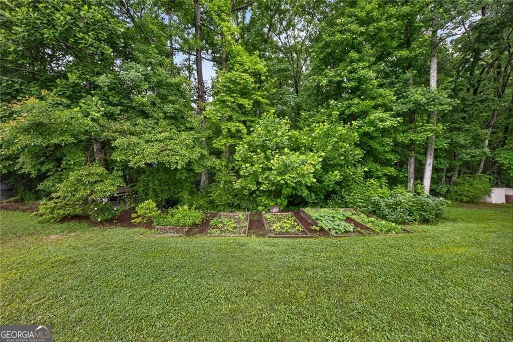 1260 Old Victron School RD