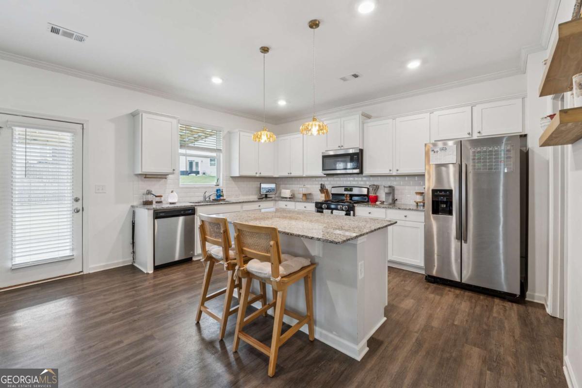 5669 Whistling Sparrow LN