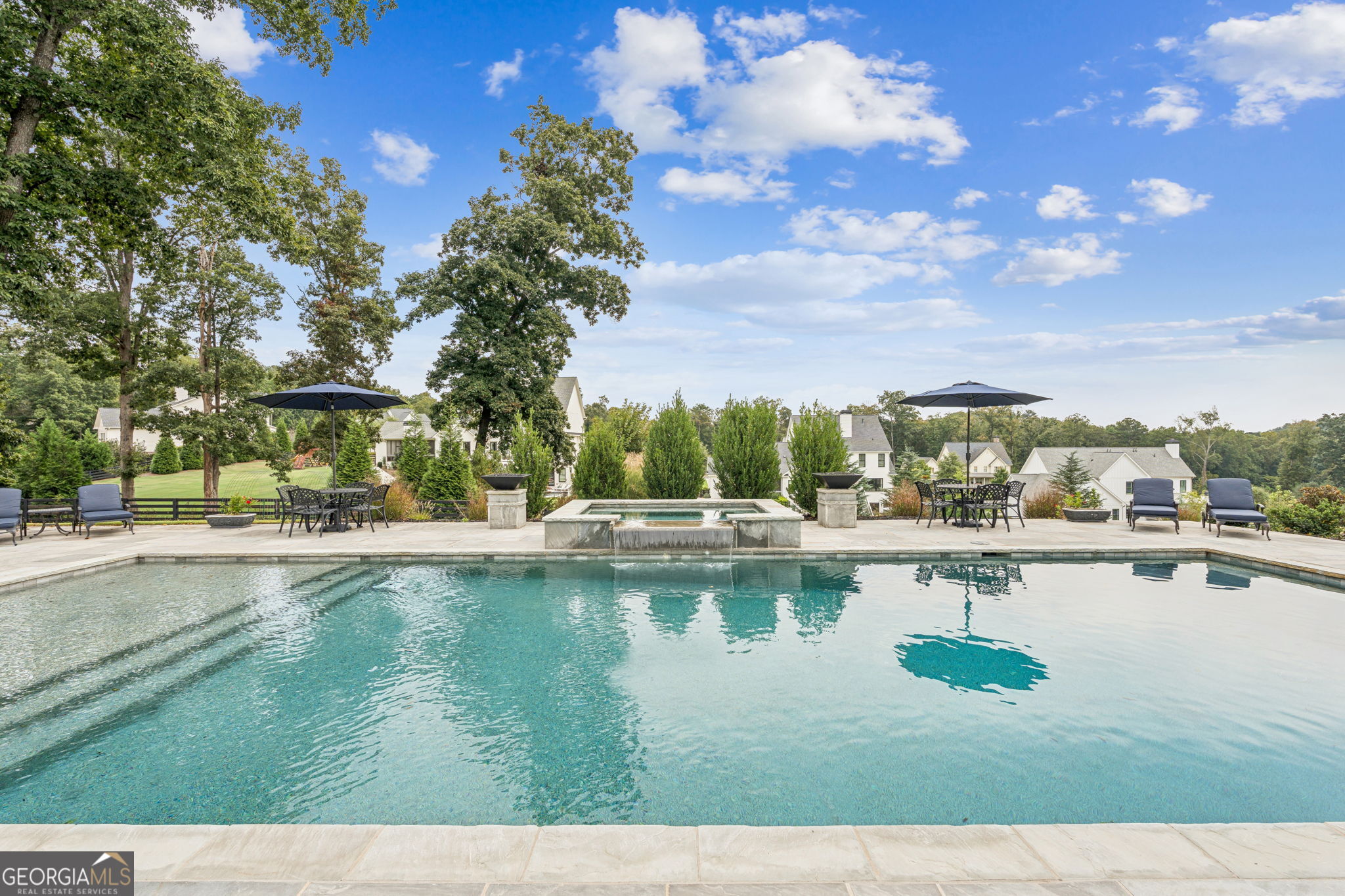 1505 Bon Endriot CT