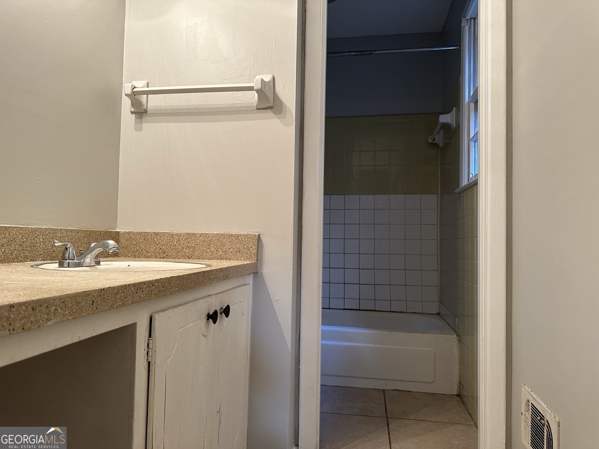 Forest Park - Residential Lease