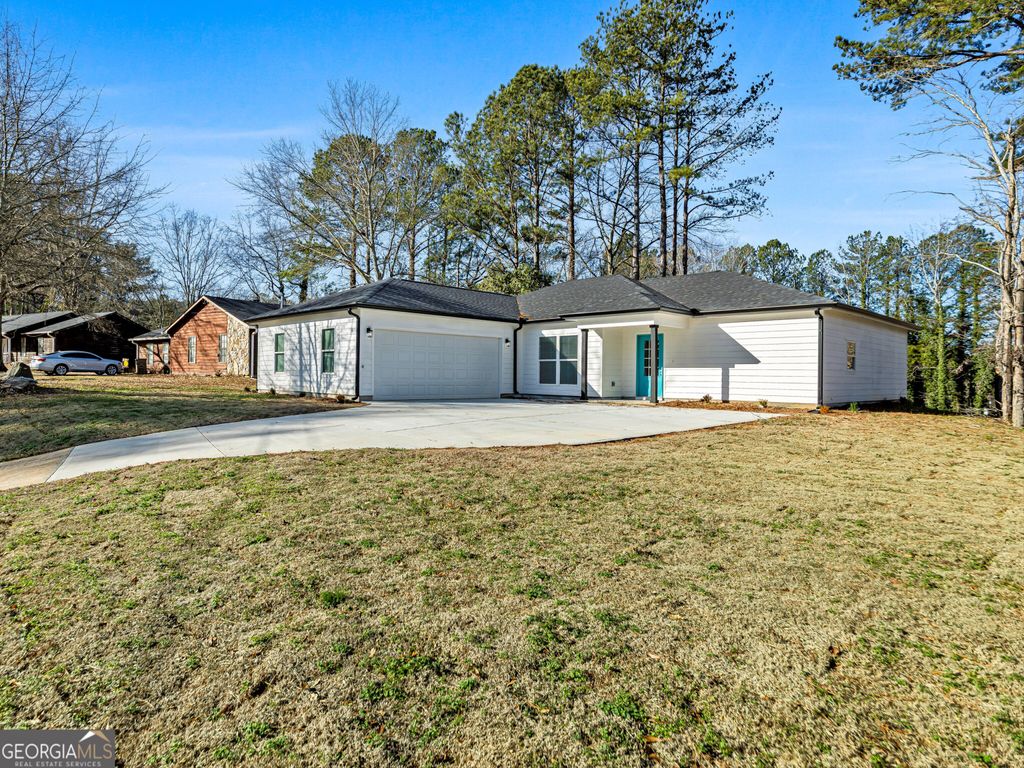Photo of 7227 Ginger Ct, Riverdale, GA 30296 (MLS # 10673324)