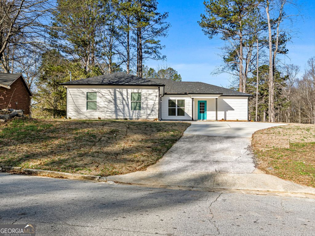 Photo of 7227 Ginger Ct, Riverdale, GA 30296 (MLS # 10673324)