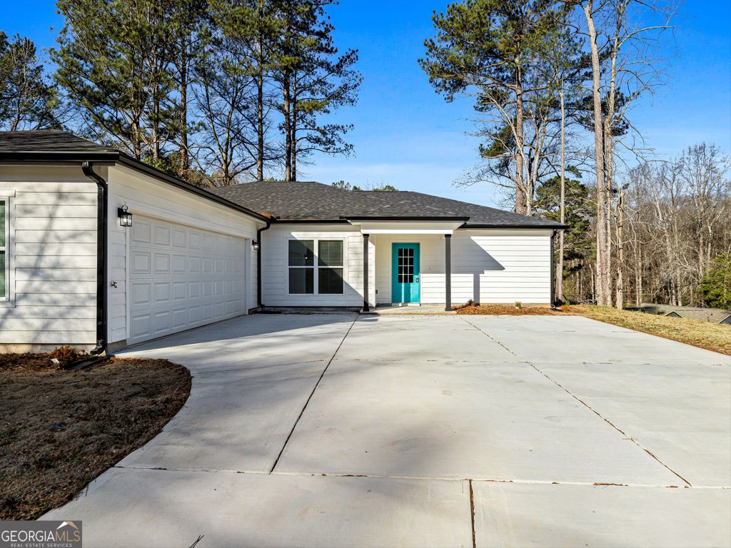 Photo of 7227 Ginger Ct, Riverdale, GA 30296 (MLS # 10673324)