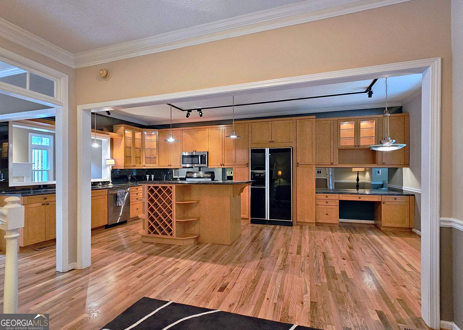 Roswell, Georgia 30075, United States, 3 Bedrooms Bedrooms, ,3 BathroomsBathrooms,Residential,Pending,192564